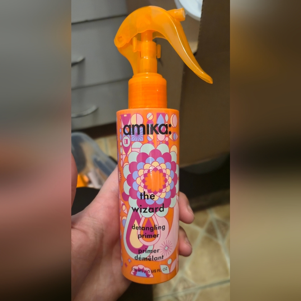 Amika The Wizard Detangling Primer